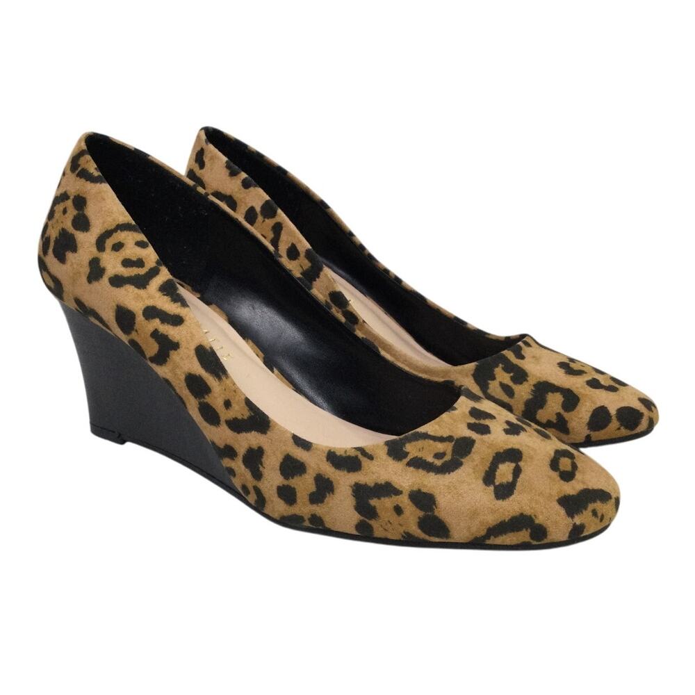 Kelly & Katie Laurene Chita Mob Wife Round Toe Fabric Slip On Wedge Heell 7.5M